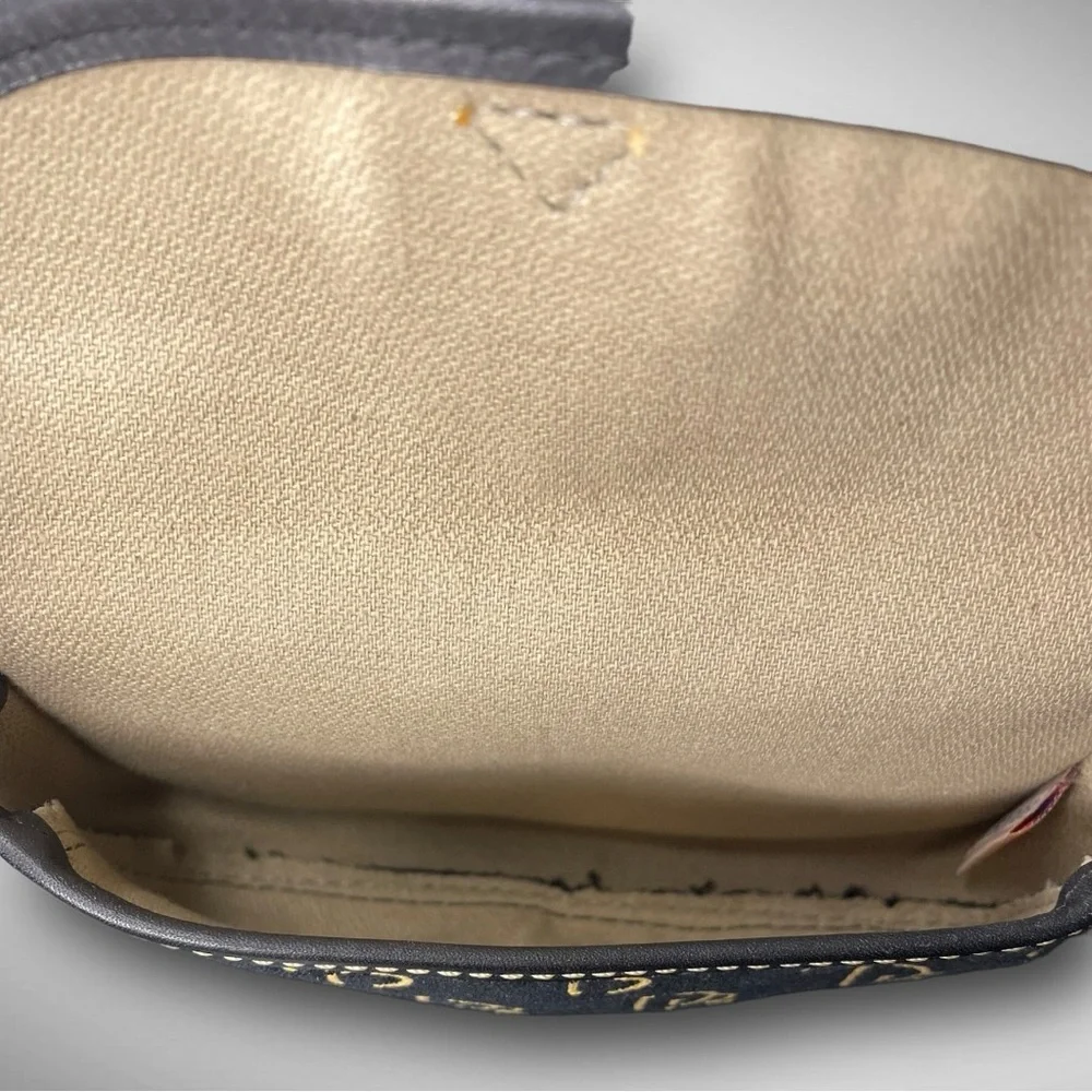 DOONEY & BOURKE 🪢 1975 SIGNATURE COLLINS FLAP CLUTCH IN BLACK & YELLOW - Picture 8 of 14